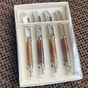 TOWLE Bone Handle 4-Piece Spreader Set with Silver Blades